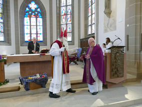 Der Heilige Nikolaus besuchte St. Crescentius (© Karl-Franz Thiede)